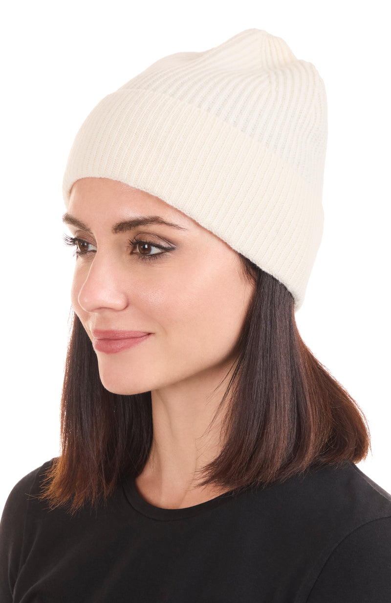 CASHMERE CHUNKY RIB KNIT HAT in ivory on model