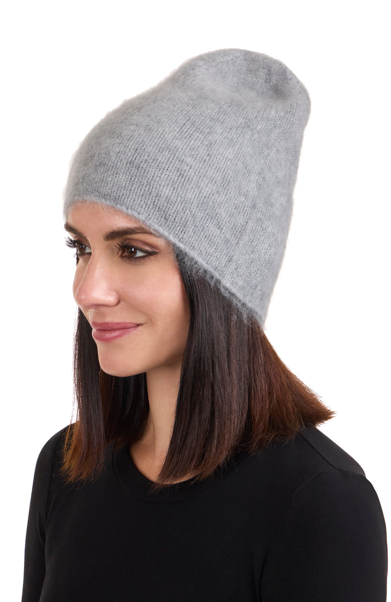 BRUSHED CASHMERE SLOUCHY BEANIE in grey on model