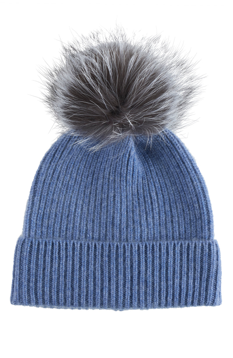 CHUNKY RIBBED CASHMERE HAT WITH FUR POM in denim