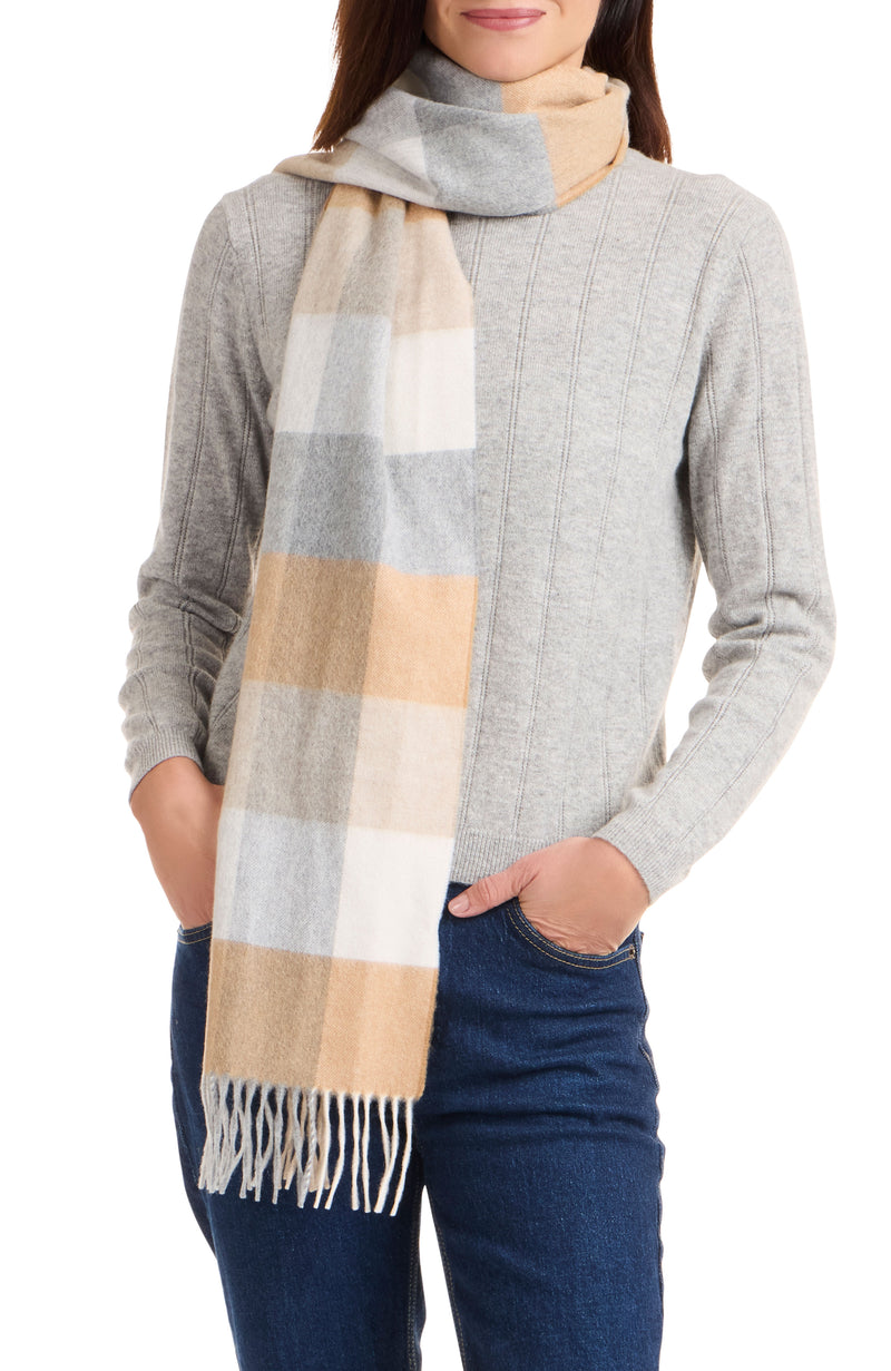 model wearing CASHMERE BUFFALO CHECK SCARF in grey multi