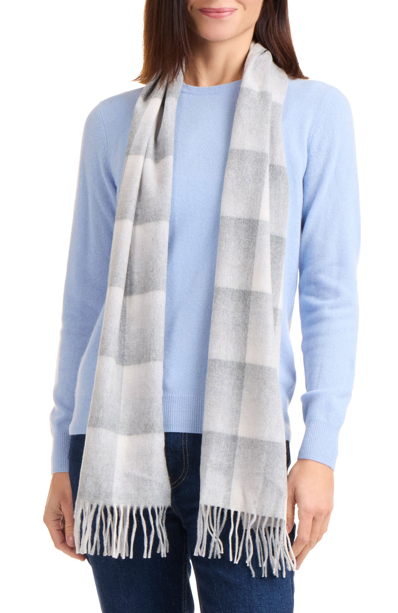model wearing CASHMERE OMBRE GRID SCARF in grey multi