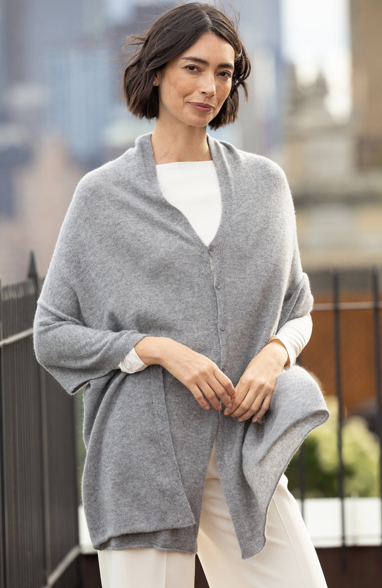 amicale-cashmere-button-